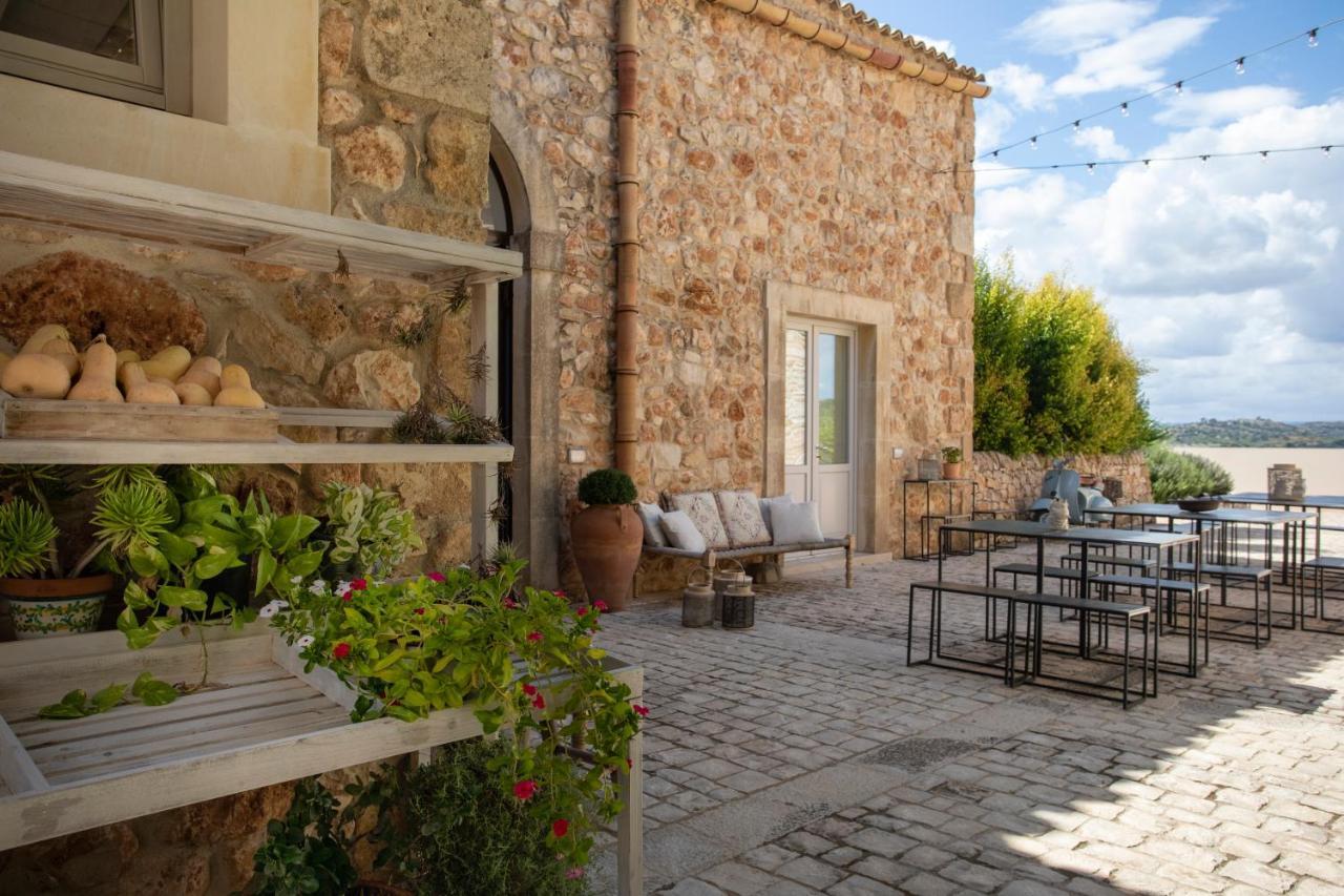 I Carusi Relais Villa Noto Kültér fotó